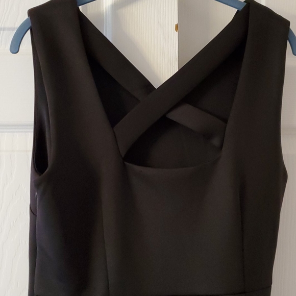 dress - Picture 3 of 5